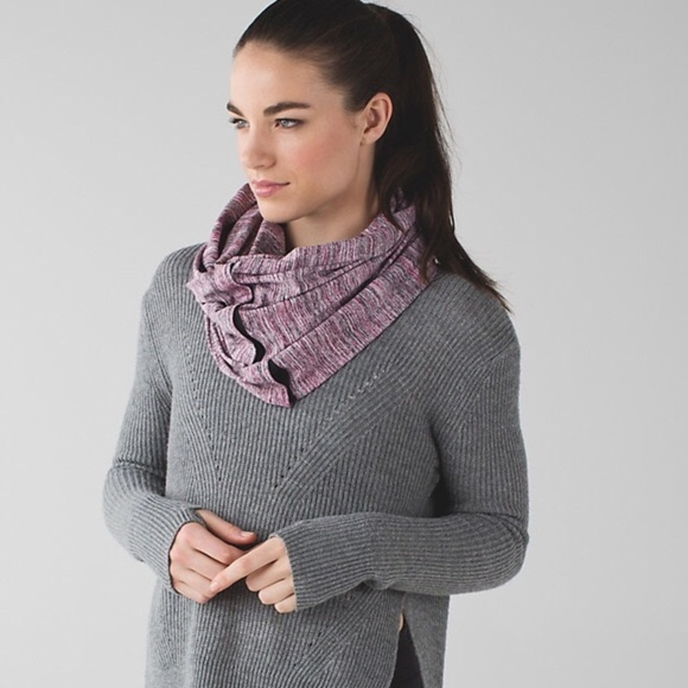 Lululemon Vinyasa Scarf in Camo Berry